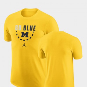 Michigan Wolverines For Men's Basketball Team T-Shirt - Maize